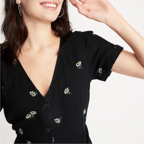 Old Navy Black Floral Midi Dress - Picture 3 of 13